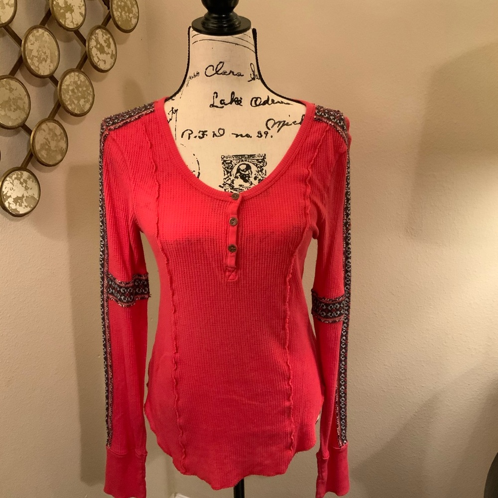 Women’s shirt